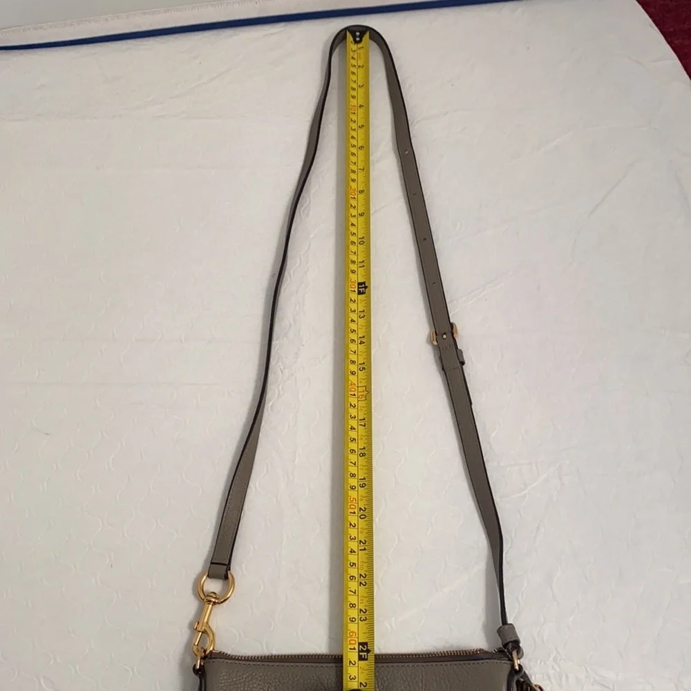 Marc Jacobs Recruit leather crossbody bag in Beige